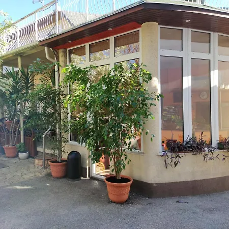 Oswaldo Hotel Budapest