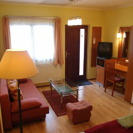 Hotel Oswaldo Budapeste