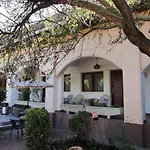 Oswaldo Hotel 2*