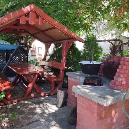 Oswaldo ホテル 2*